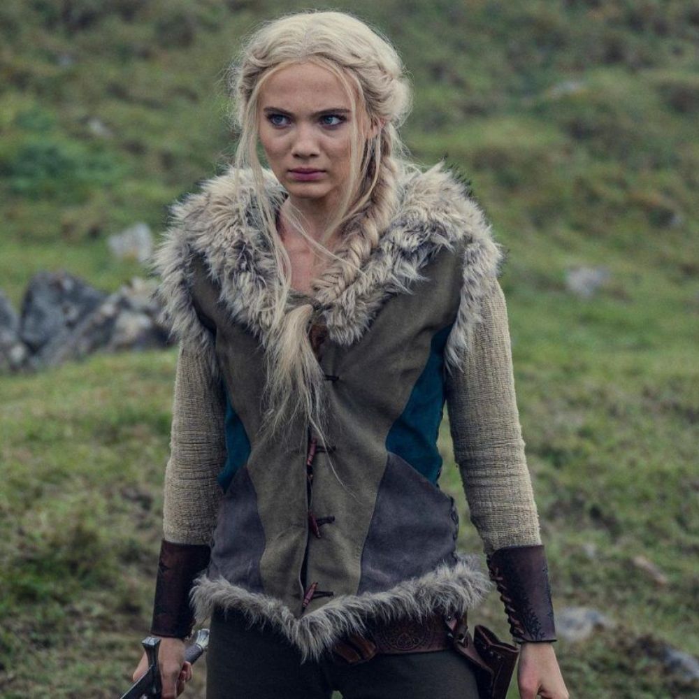Ciri Fox Shearling Suedel Leather Vest from The Witcher Season 03 - Front View